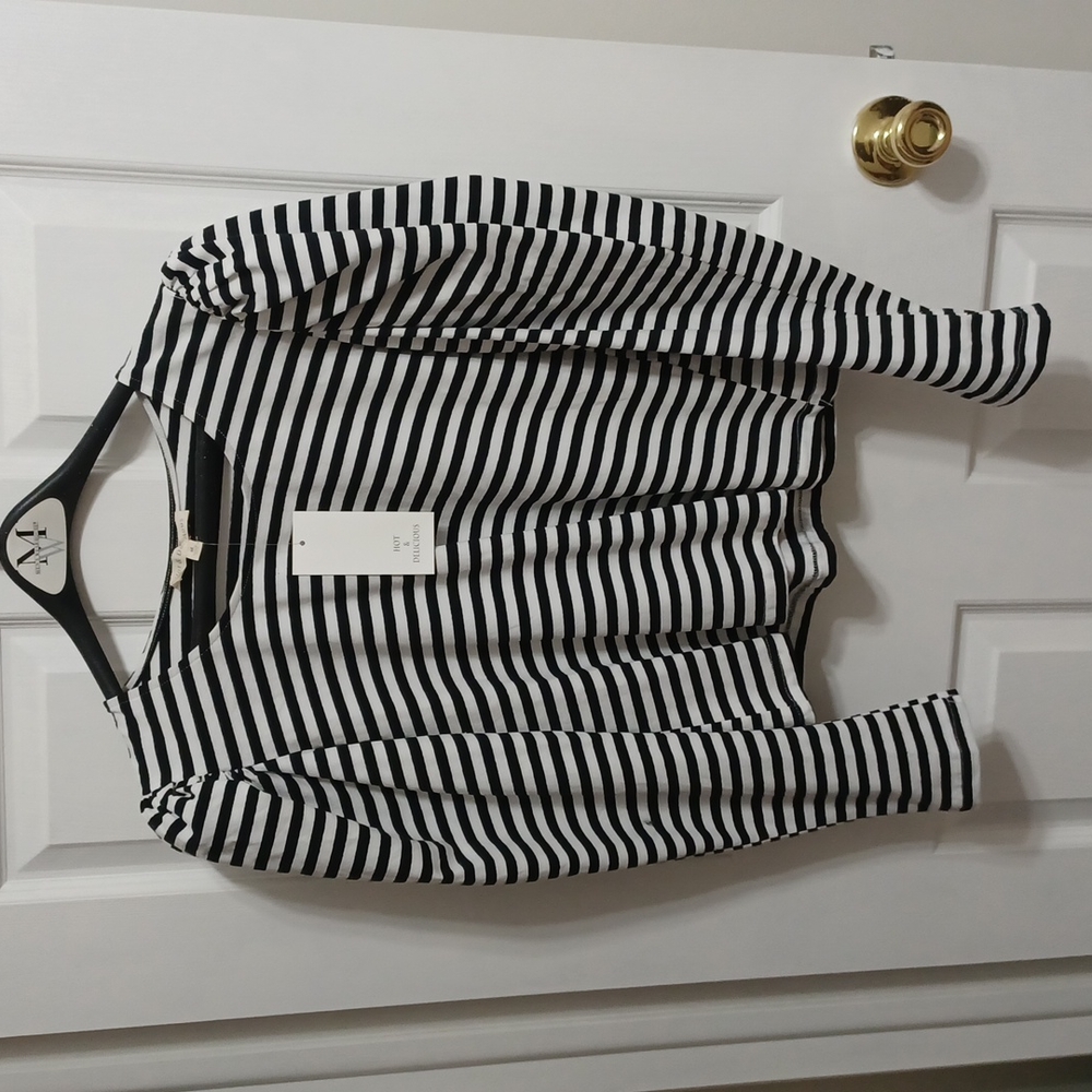 NWT Hot & Delicious boutique Stripe Top